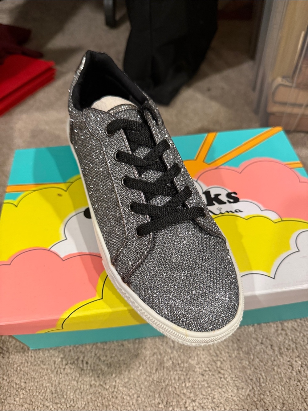 Women’s Glitter Lace-Up Sneakers in Silver